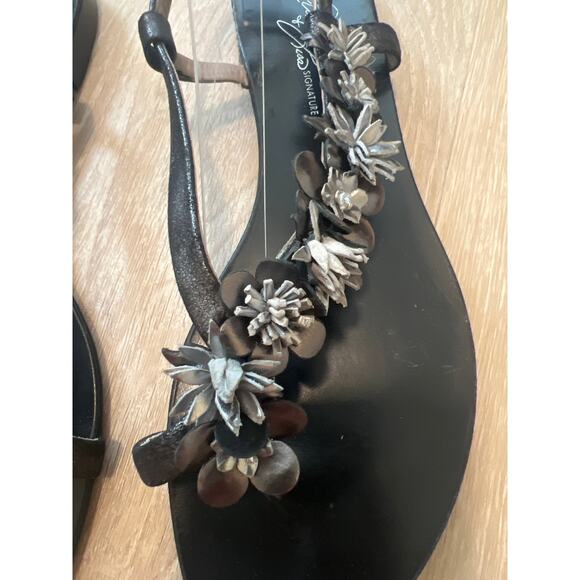 Womens Donald Pliner Signature Flower Sandals Size 8.5 Donald & Lisa Flat Black - Picture 3 of 5